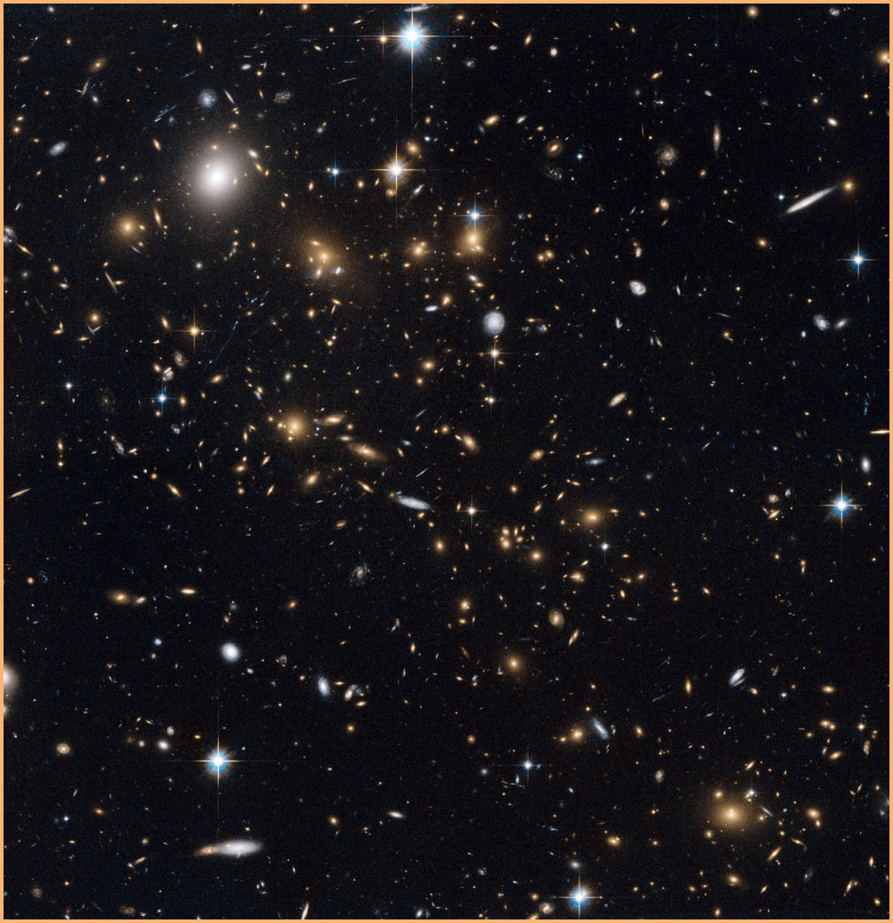 auriga-MACS J0717.5+3745-hubble-cr (239K)