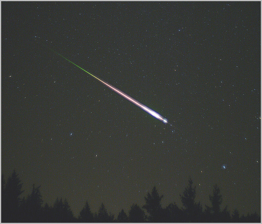 Meteor-2009leonids-navicore-cr (129K)