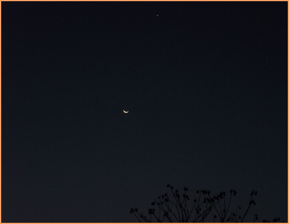 jupiter-venus-moon-mar25-2012a (66K)