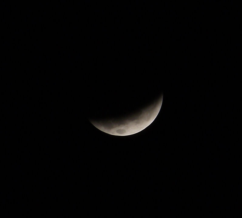 lunar eclipse dec21-2010b (22K)