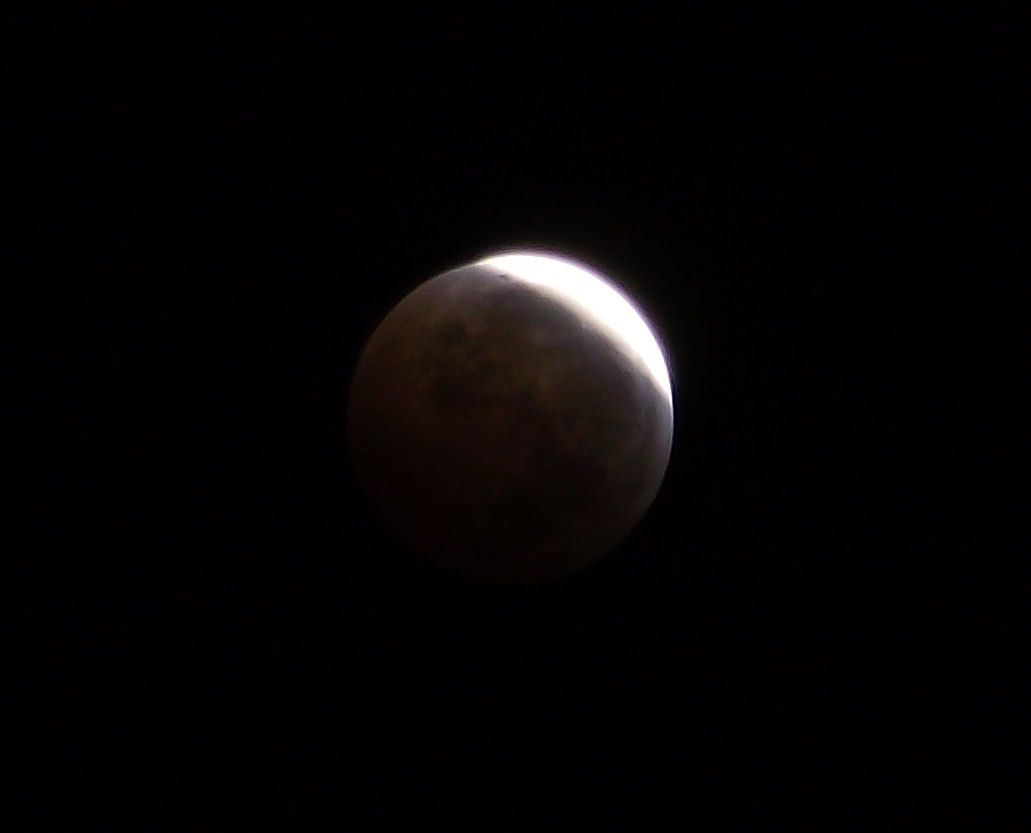 lunar eclipse dec21-2010g (36K)